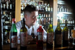 San Diego Bartending 101: Tips for New and Aspiring Mixologists - OnSanDiego.com